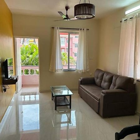 Spacious Studio & Pool Facility. 比纳里姆 外观 照片