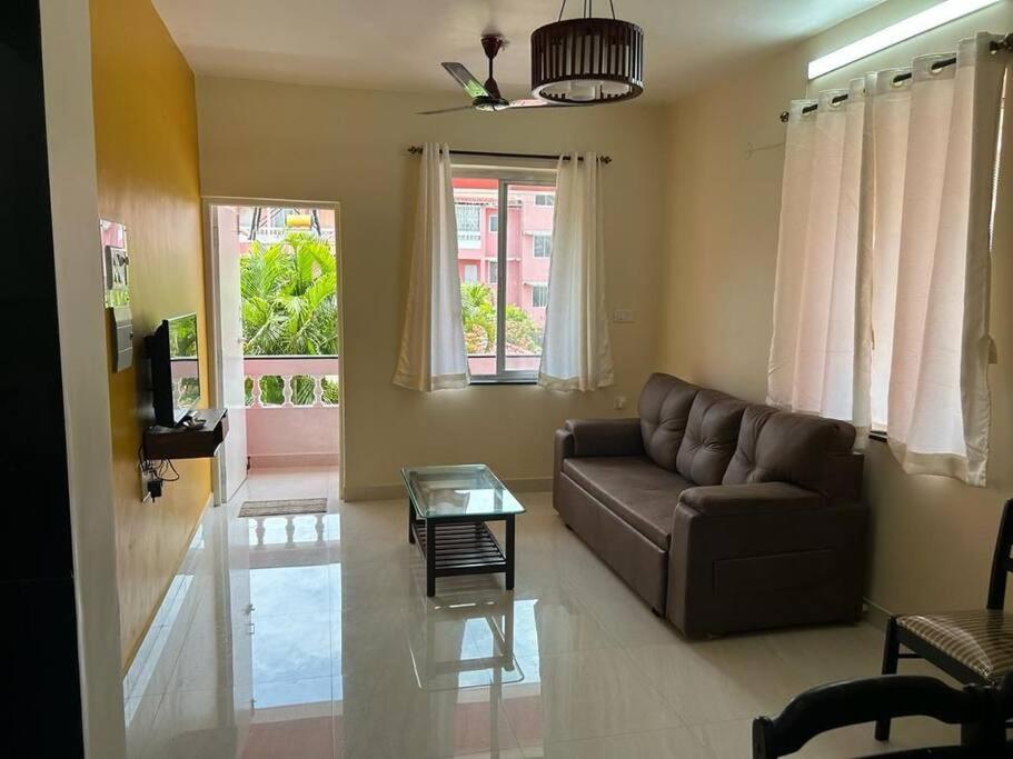 Spacious Studio & Pool Facility. 比纳里姆 外观 照片